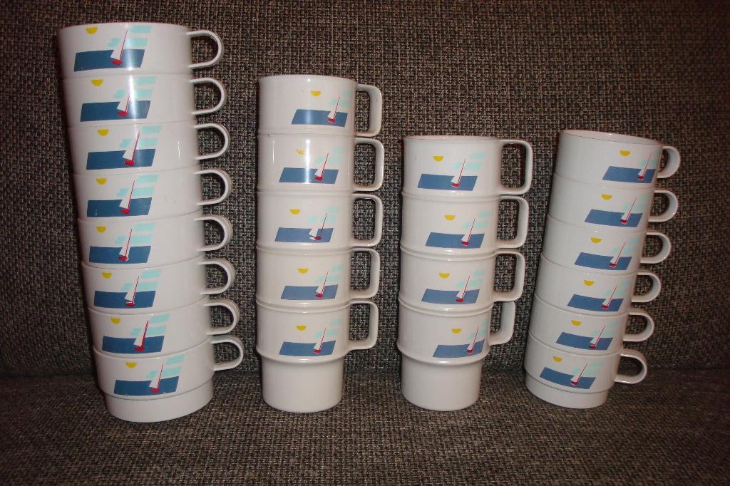 23-delig Mepal servies, kopjes bekers soepkom, wit zeilboot, Ophalen of Verzenden, Zo goed als nieuw