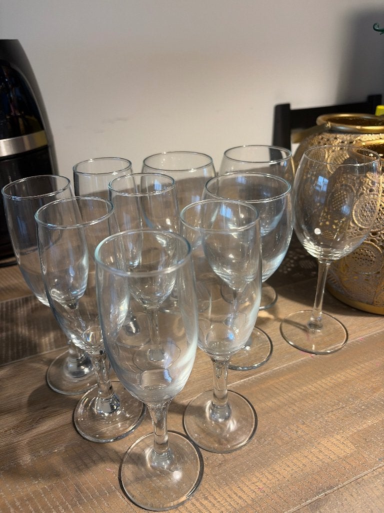 Wijnglazen, Ophalen, Zo goed als nieuw, Overige typen