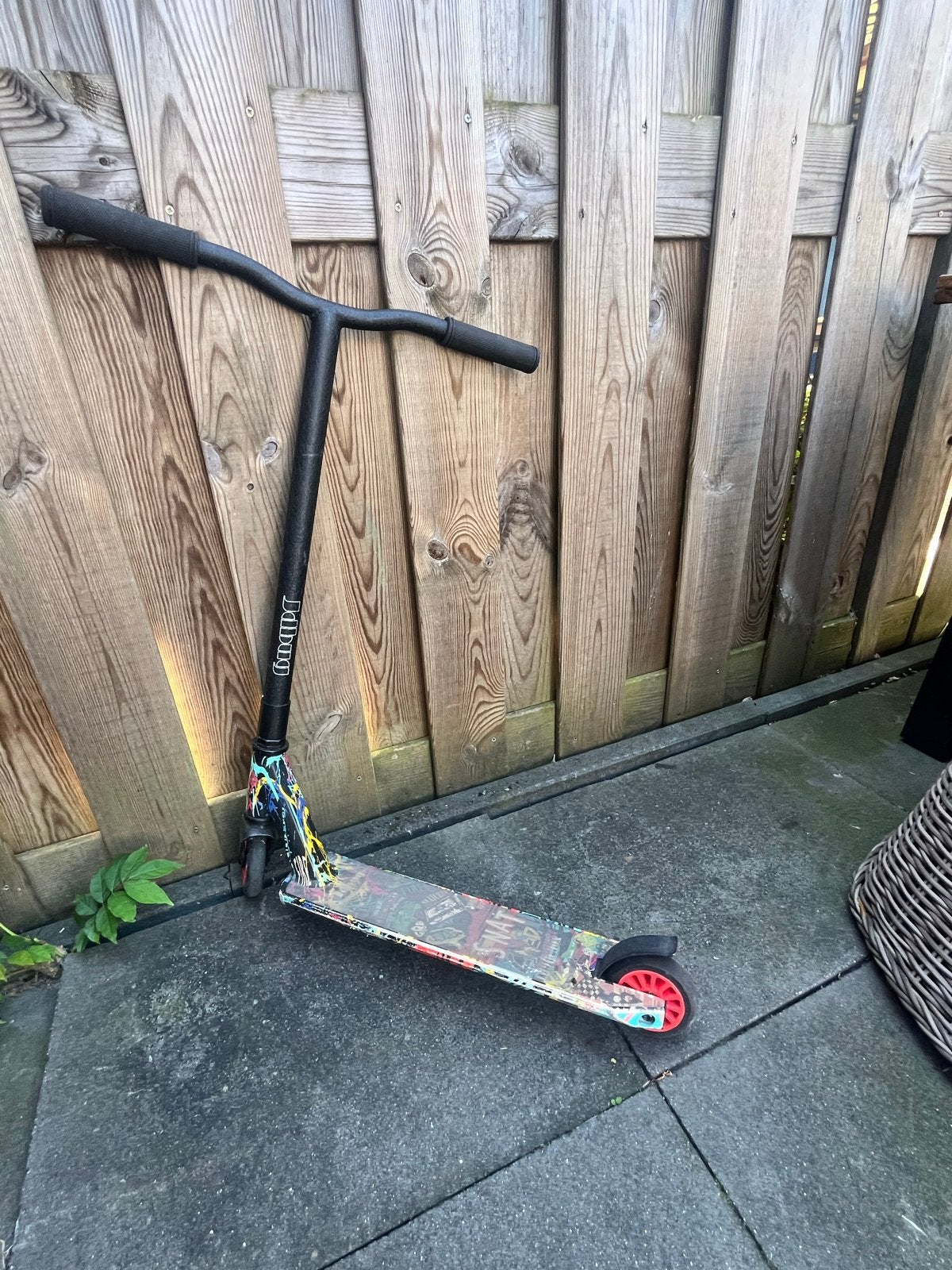 Stuntstep JDBug met kleurrijk deck, Fietsen en Brommers, Ophalen, Gebruikt, Gewone step