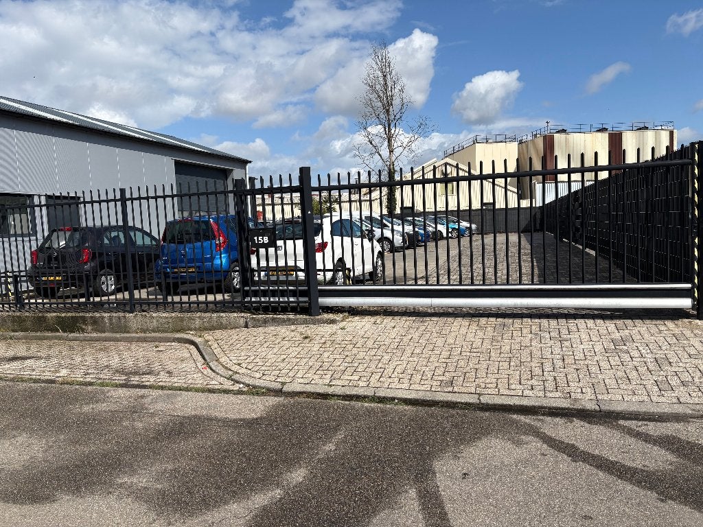 Te huur Bedrijfshal-Buiten Terrein Nijmegen, 500 m², Huur, Bedrijfsruimte
