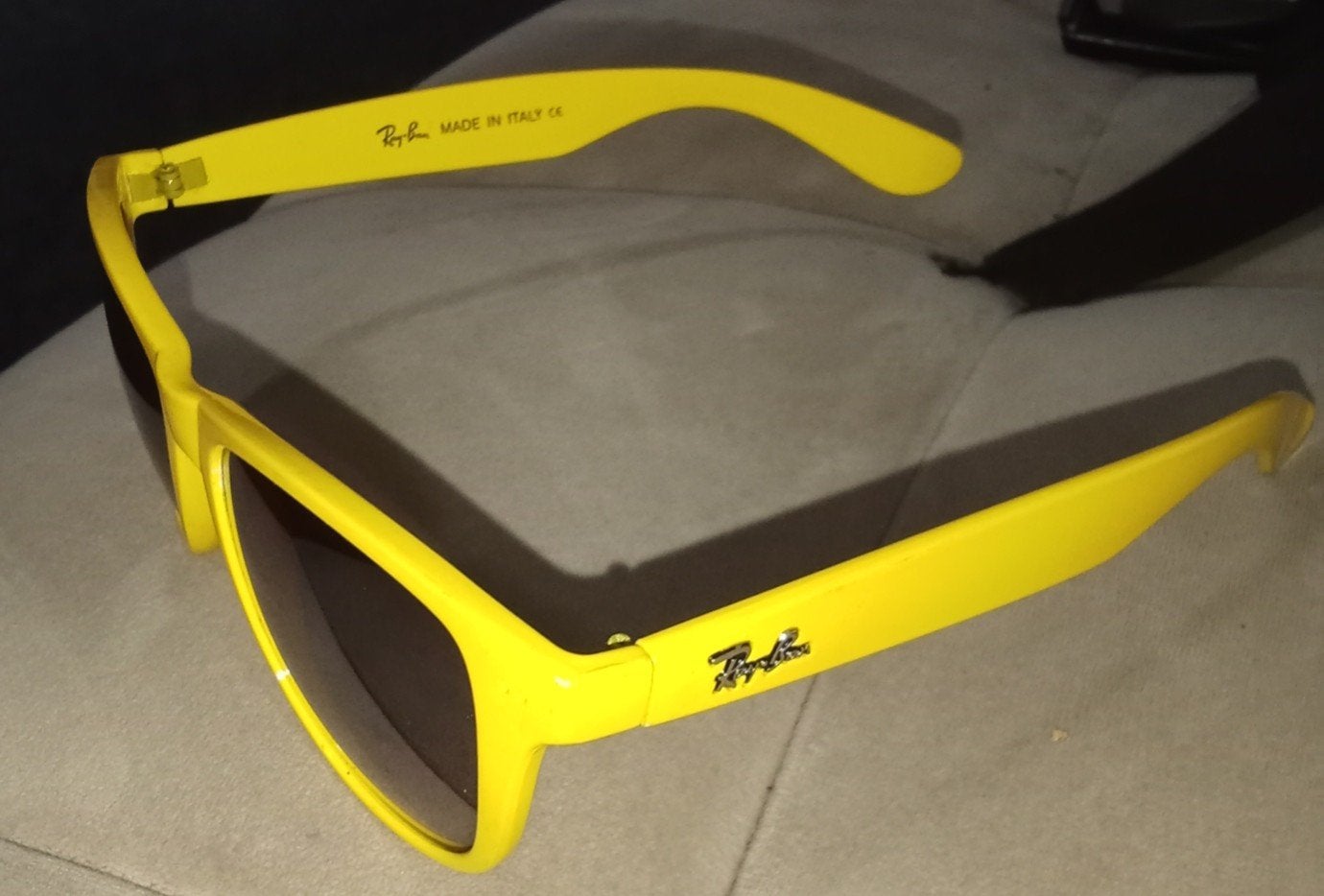 Ray Ban zonnebril, Zonnebril, Geel, Ophalen of Verzenden, Zo goed als nieuw
