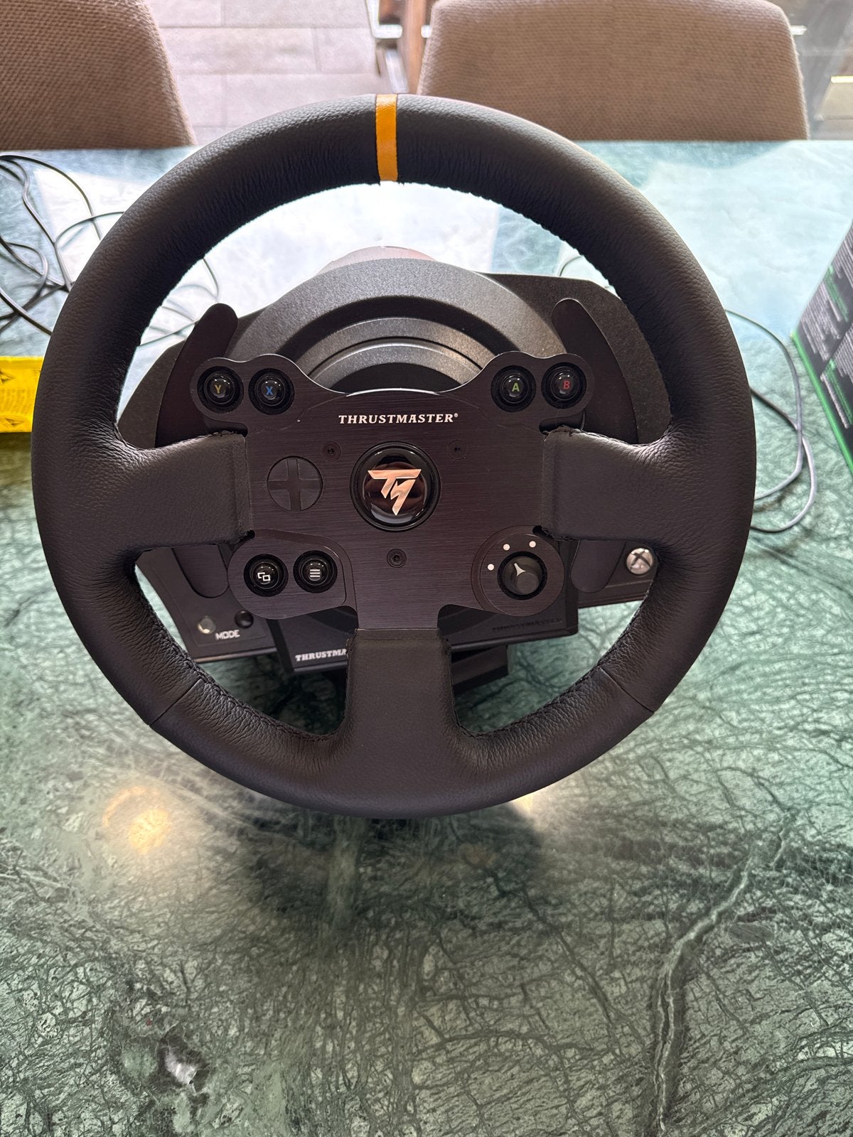 Thrustmaster TX Leather Edition Racestuur en Pedalen, Ophalen, Racestuur, Xbox, Force feedback