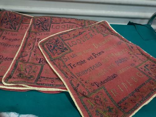 Sierkussen slopen met rits en afgezet met goudkleurige bies,, Ophalen of Verzenden, 'T Olde Gre-j, Info@toldegrej.nl, Endepoelstraat 20f Didam