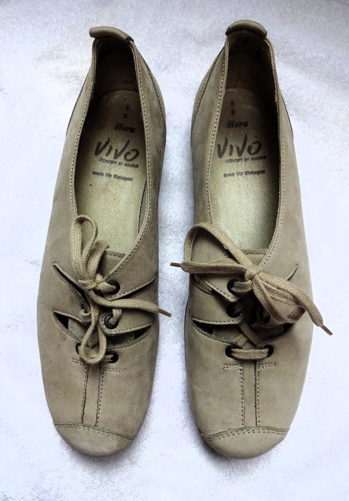 Maat 39 * Taupe Vivo hera veterschoenen, Verzenden, Beige, Vivo hera, Sneakers of Gympen