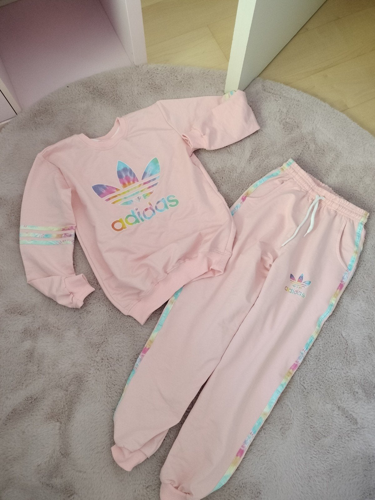 Nieuw Adidas trainingspak roze maat 146/152, Ophalen, Adidas, Meisje, Nieuw