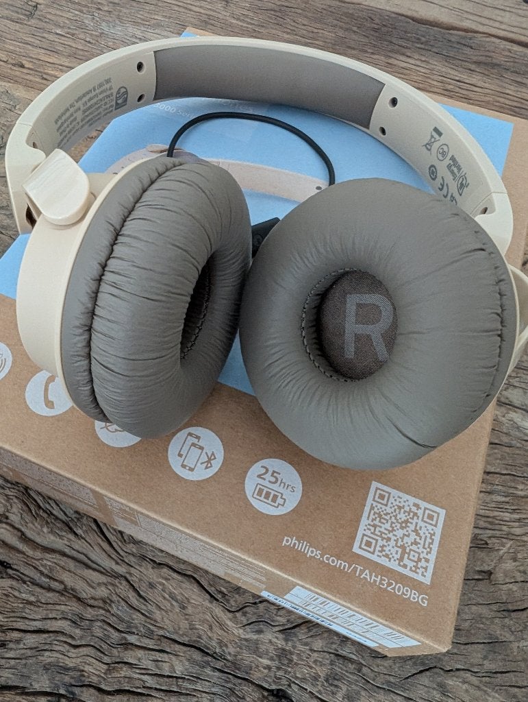Nieuwe Philips Bluetooth koptelefoon beige (TAH3209) in doos, Audio, Tv en Foto, Beige, Philips, Nieuw, On-ear