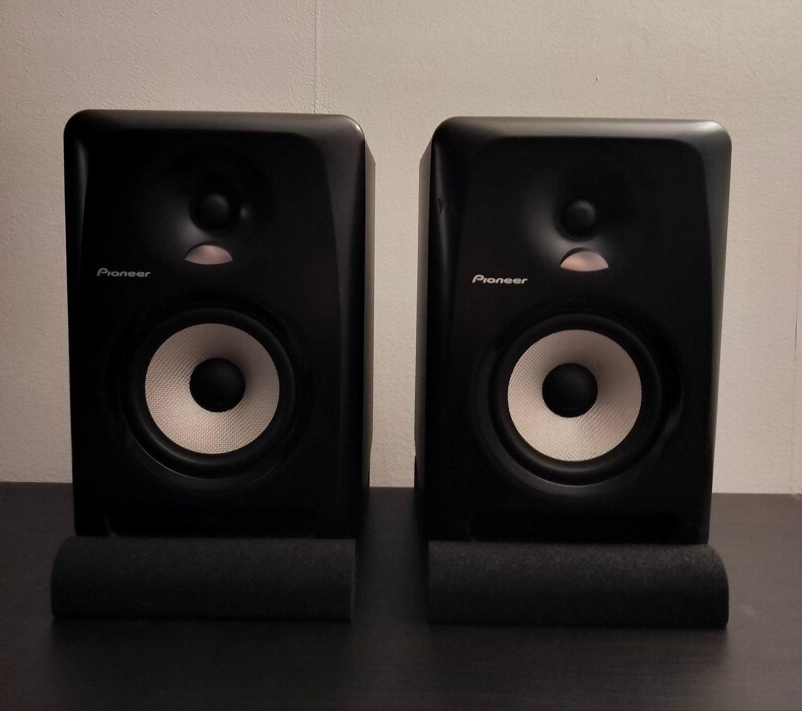 Pioneer S-DJ50X monitor speakers