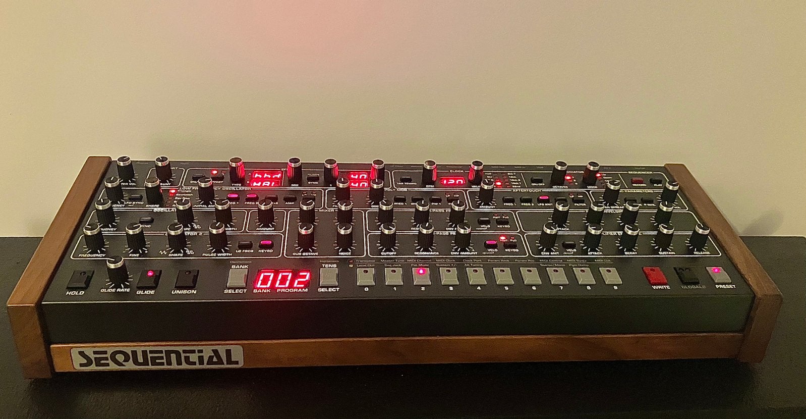 Sequential Prophet 6 Synthesizer - Desktop, Overige aantallen, Zo goed als nieuw, Met midi-aansluiting, Ophalen