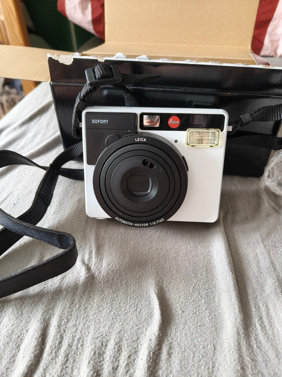 Leica Sofort 1 Instant Camera Wit – Inclusief Originele Doos, Ingebouwde flitser, Accu, Leica, Instant camera