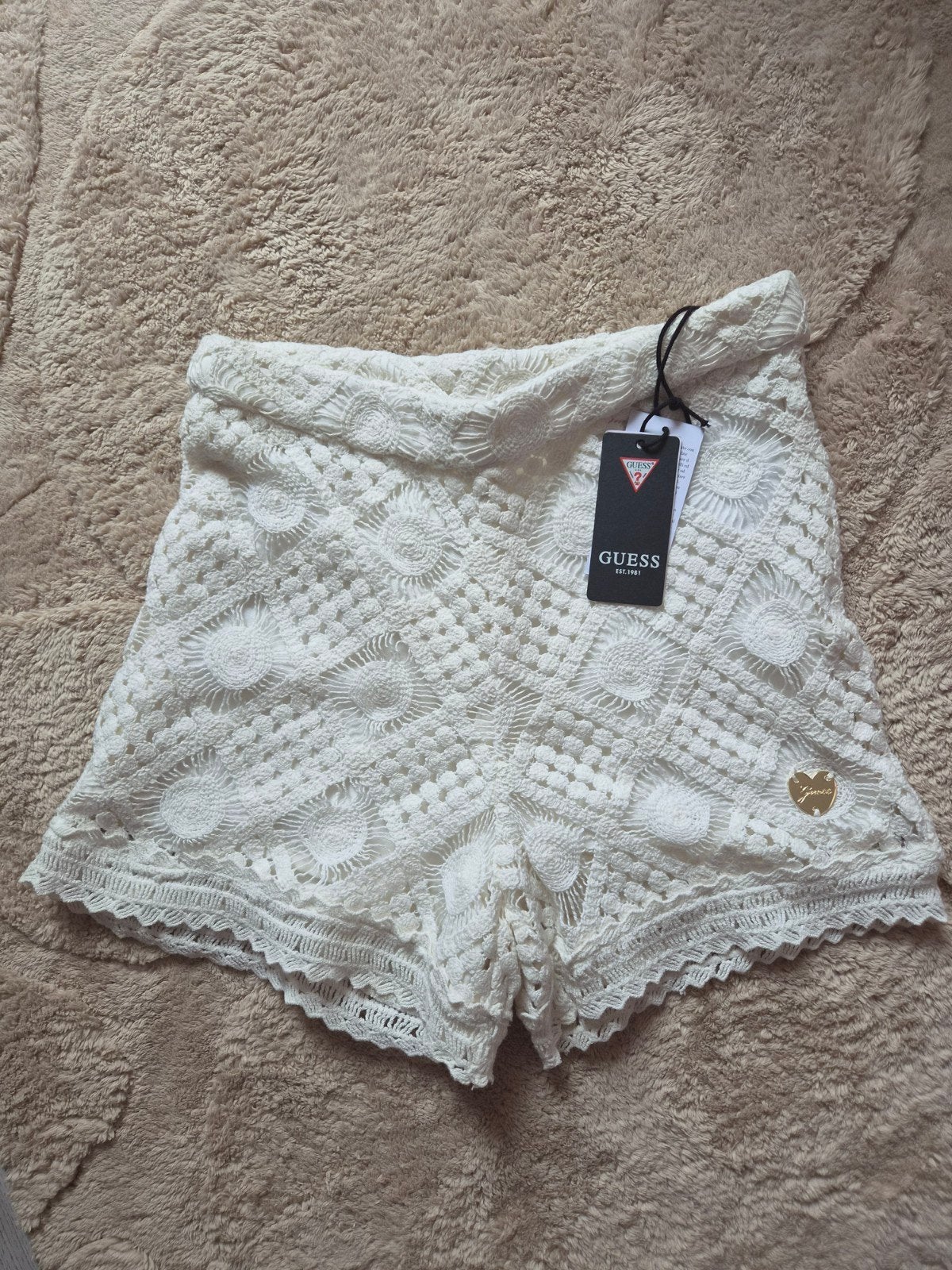 Nieuwe Guess shorts, maat 12 152/158, Ophalen of Verzenden, Nieuw, Meisje, Broek