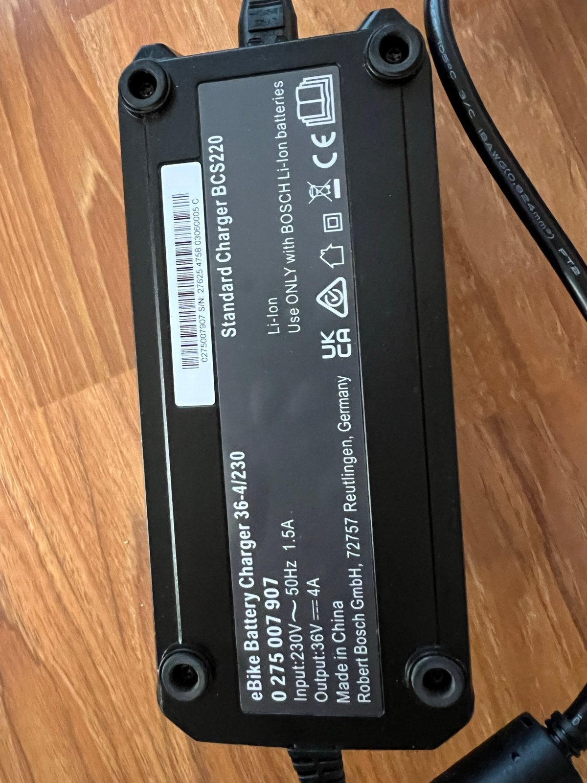 Bosch eBike Acculader 36-4/230 BCS220, Zo goed als nieuw