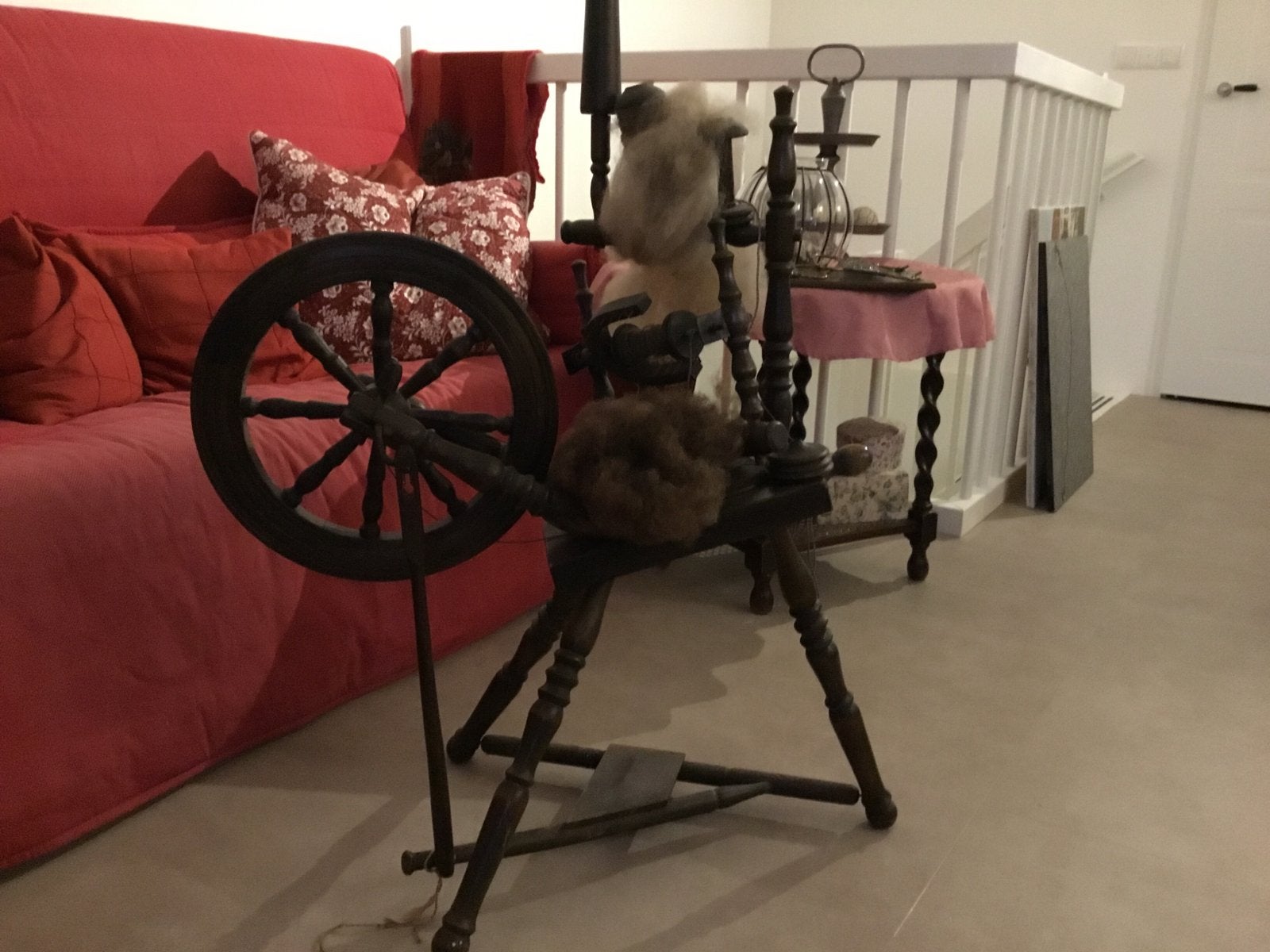 Prachtig oud spinnenwiel - Werkt nog perfect!, Hobby en Vrije tijd, Ophalen, Gebruikt, Spinnewiel