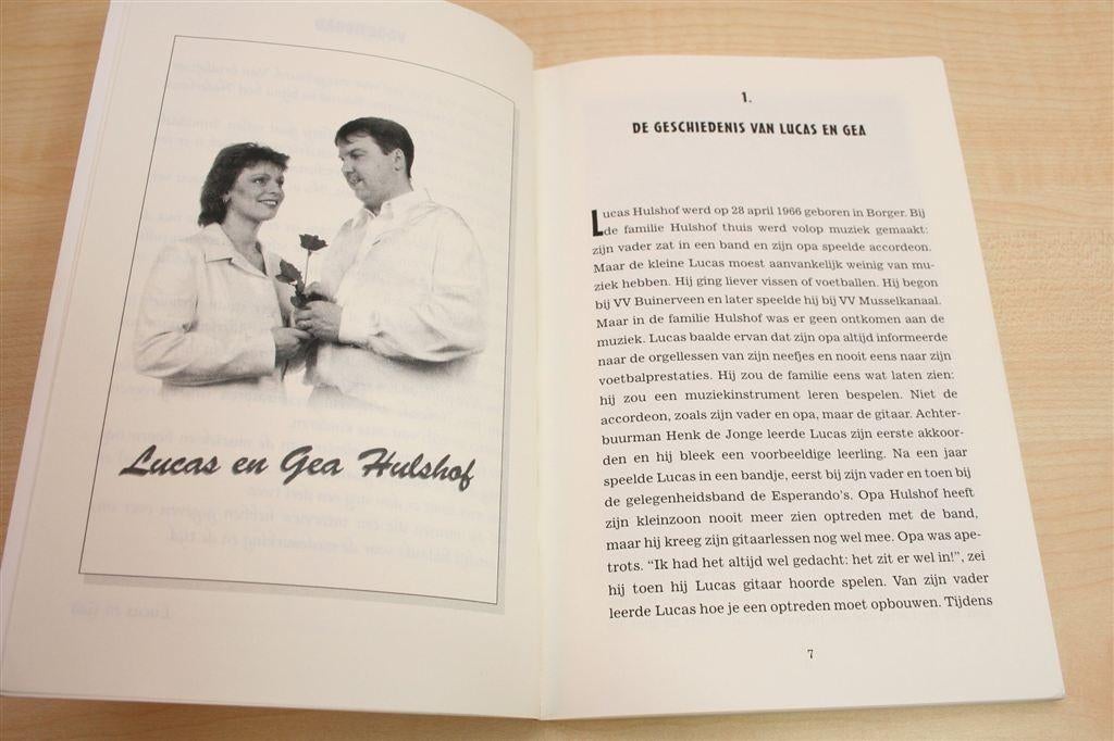 Lucas & Gea — Levenslied Duo — Zeldzaam Fanboek [2004], Ophalen of Verzenden, Gelezen