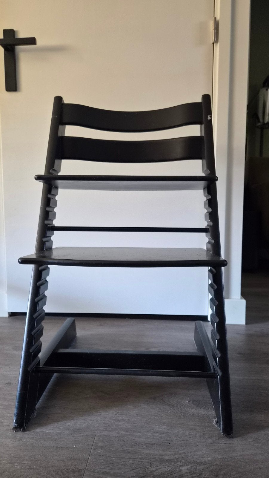 Stokke Tripp Trapp stoel zwart, Ophalen, Gebruikt, Meegroeistoel, Aanschuifbaar