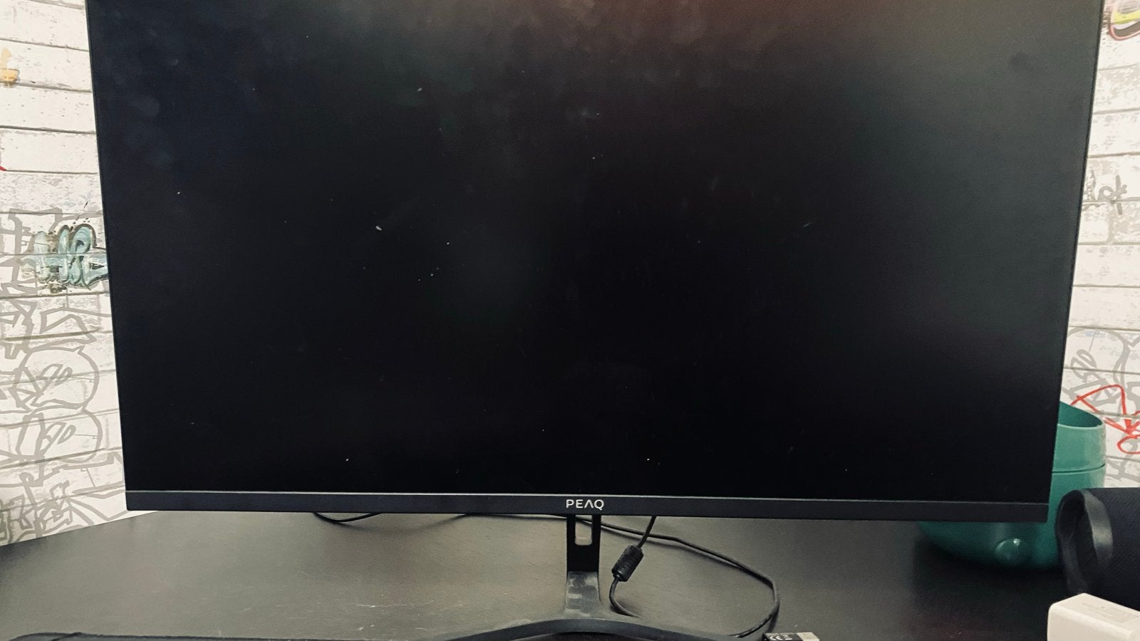 PEAQ Monitor voor Gamen en Werken, HDMI, 3 tot 5 ms, Kantelbaar, Full HD