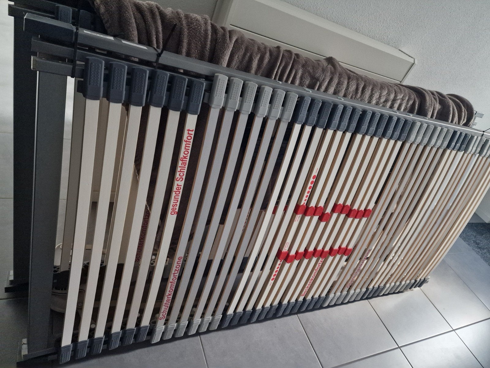 2x 90x200 elektrische lattenbodem, Huis en Inrichting, Slaapkamer | Matrassen en Bedbodems, Ophalen, Zo goed als nieuw, Eenpersoons