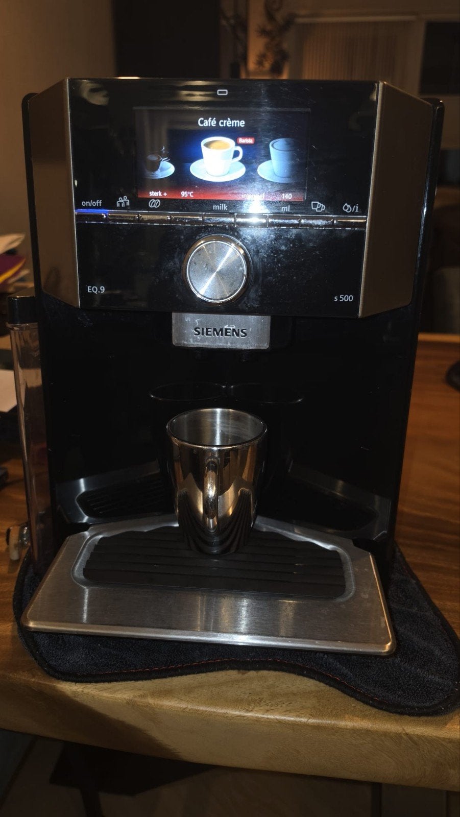 Siemens EQ.9 S500 RVS Koffiemachine met Barista Modus, Witgoed en Apparatuur, Ophalen, Afneembaar waterreservoir, Gebruikt, Koffiebonen