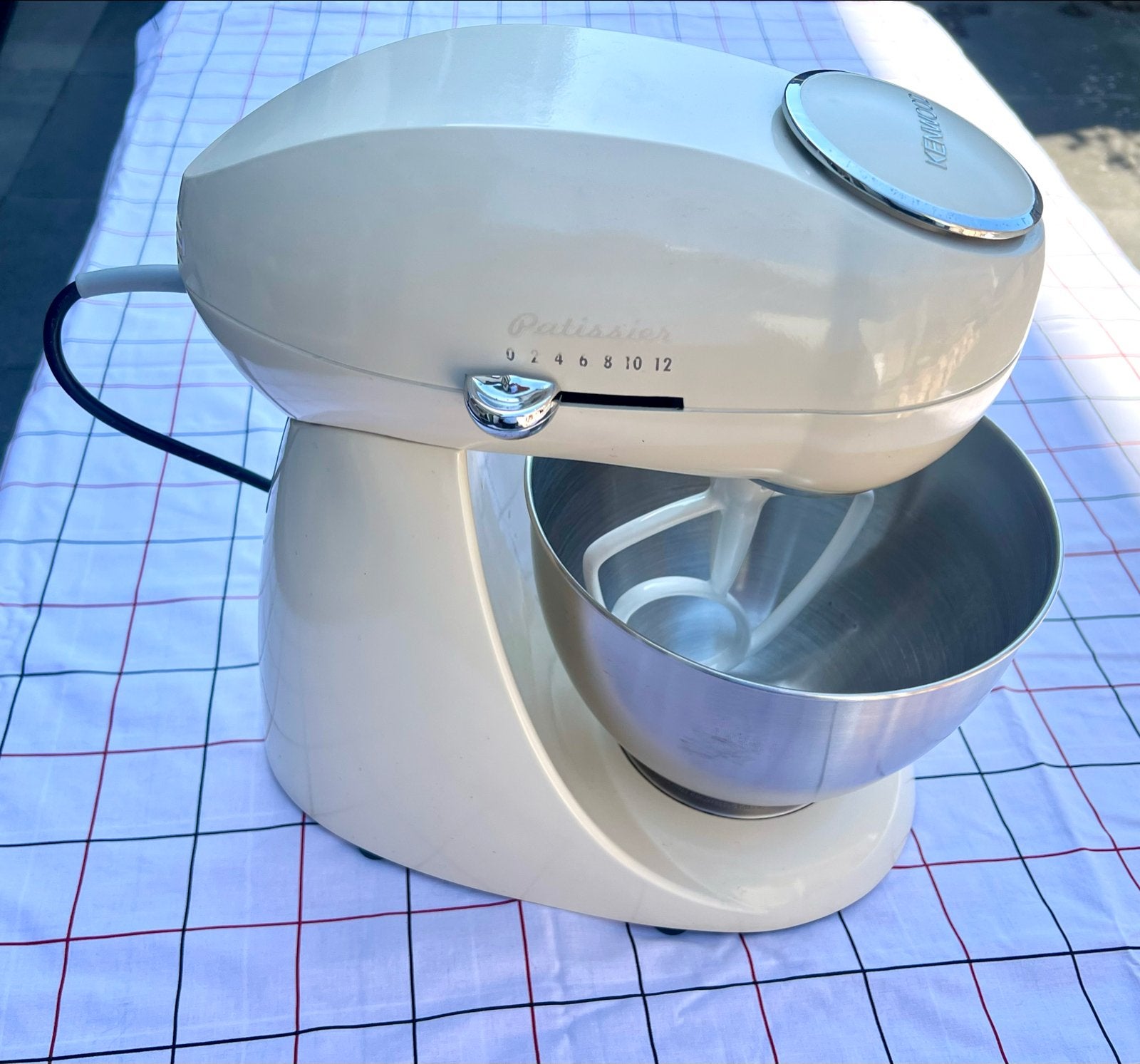 Kenwood Patissier MX270 Keukenmachine - Crème, Gebruikt, Ophalen of Verzenden, Vaatwasserbestendig, 3 snelheden of meer