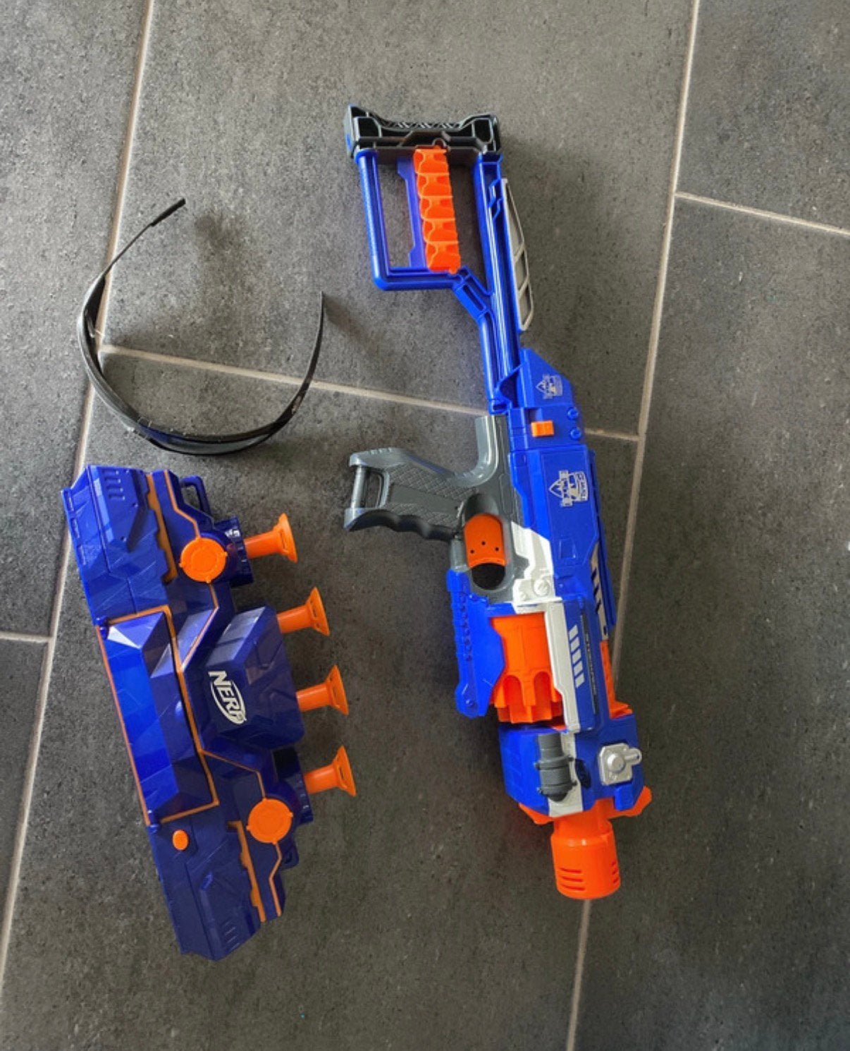 Nerf N-strike elite + blow nerf, Ophalen of Verzenden, Zo goed als nieuw