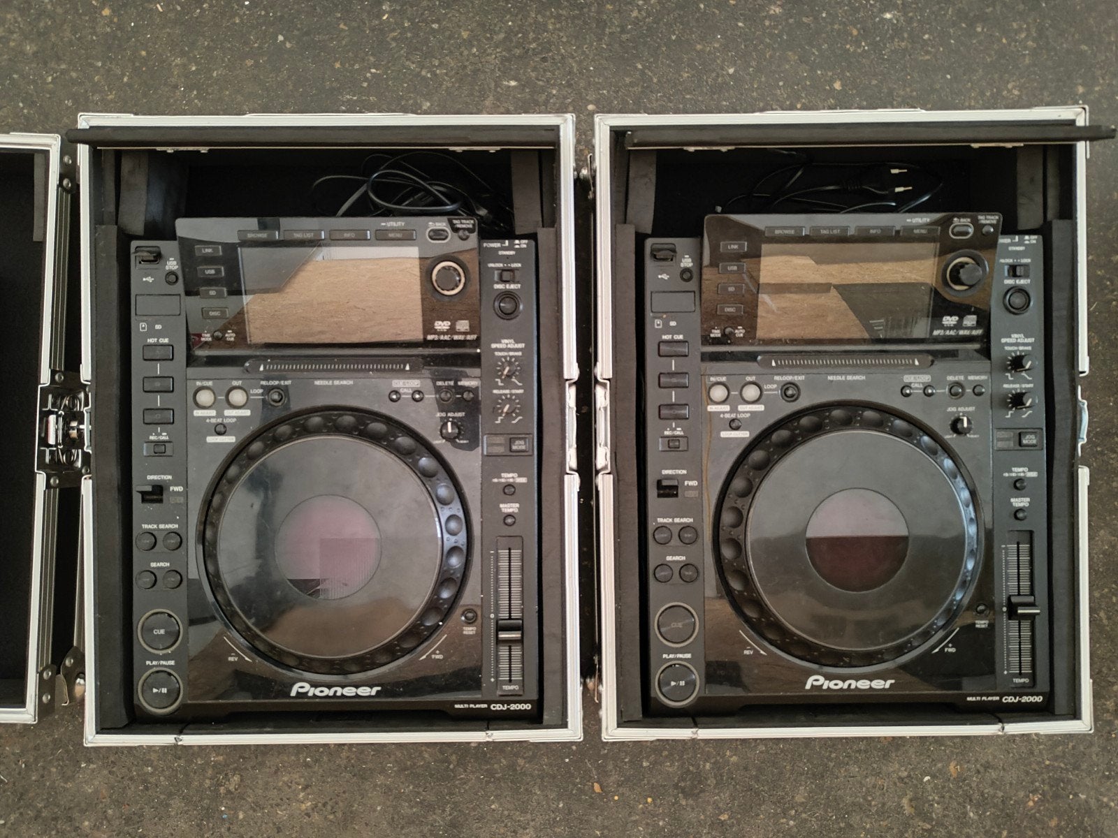 Pioneer CDJ-2000 Multi Player (2 stuks) met flightcases, Ophalen, Gebruikt, Draaitafel, Pioneer