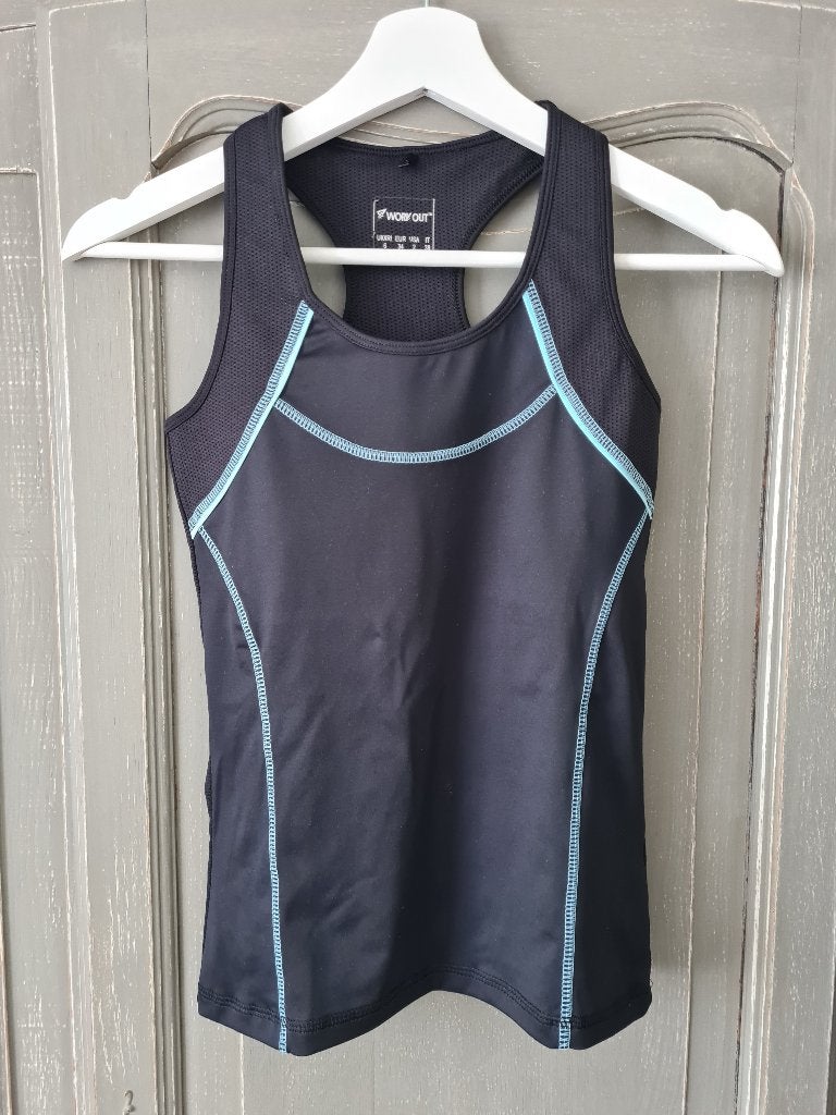Zwarte sport top vd Primark mt 34, Kleding | Dames, Sportkleding, Primark, Zwart, Ophalen of Verzenden, Maat 34 (XS) of kleiner