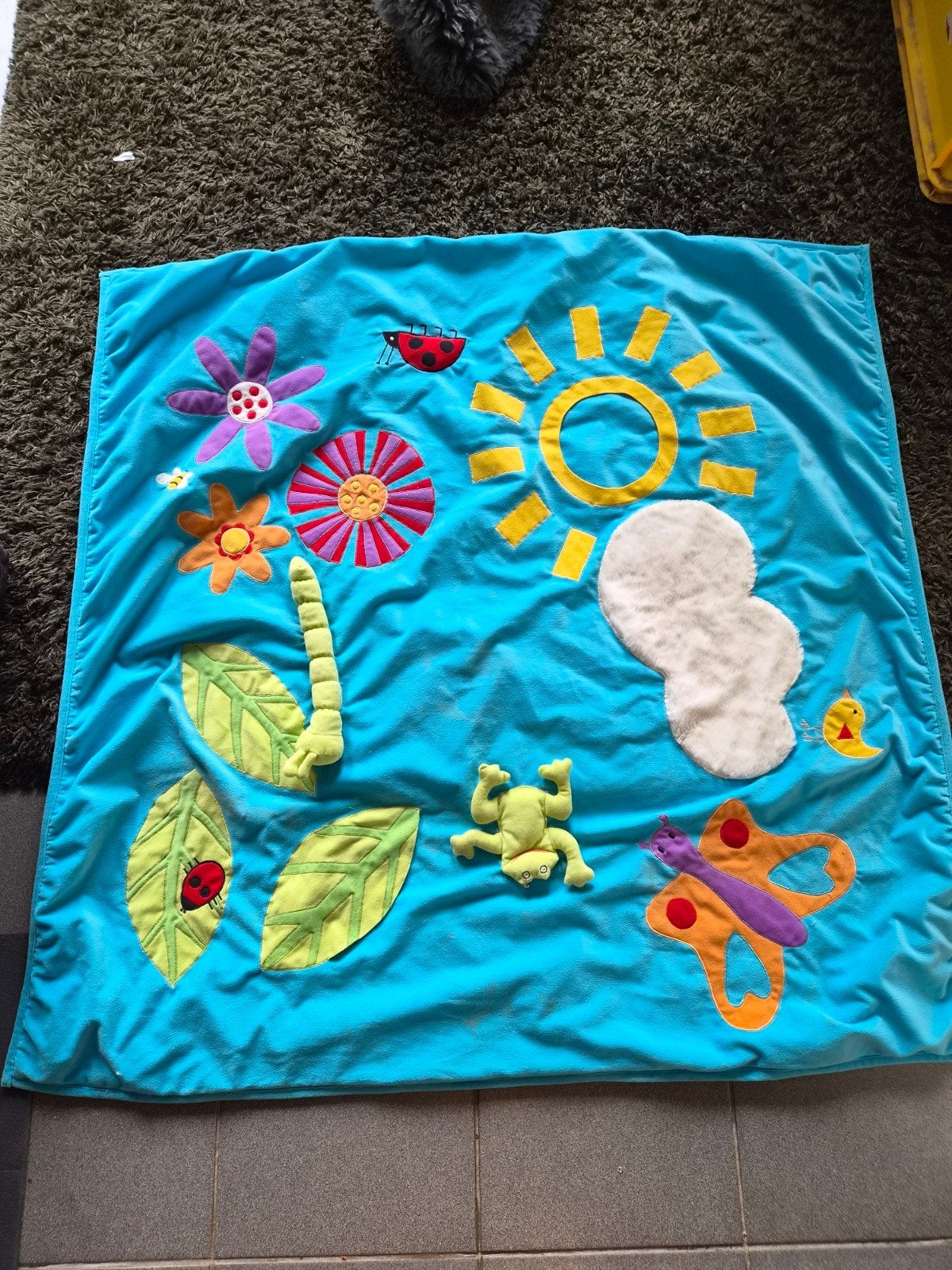 Baby speelkleed, Ophalen