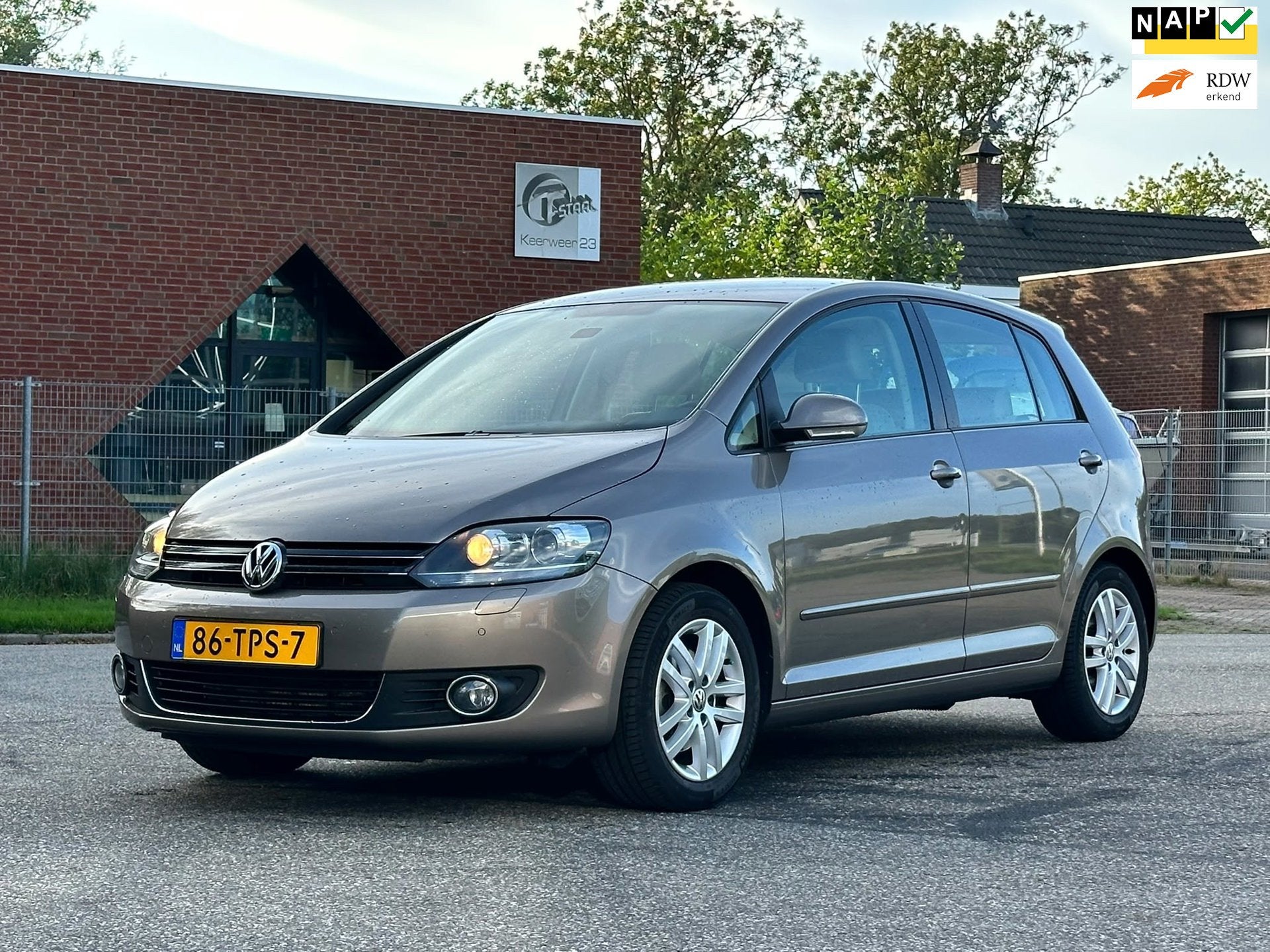 Volkswagen Golf Plus 1.4 TSI Highline Automaat*1e Eigenaar*C, Auto's, Parkeersensor, Gebruikt, Bruin, Alcantara