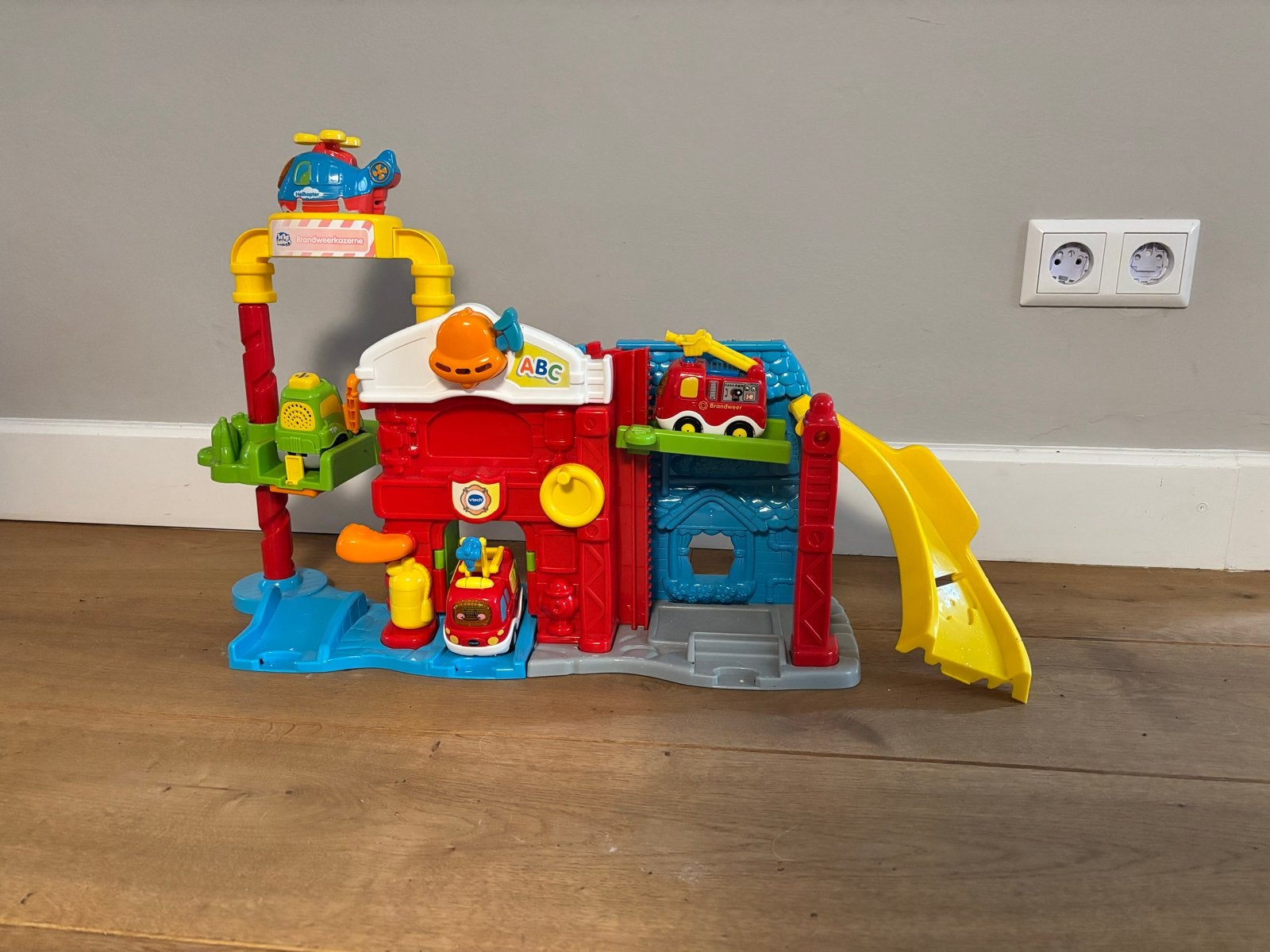 VTech Toet Toet Auto's Brandweerkazerne Speelset, Ophalen, Gebruikt, Jongen of Meisje