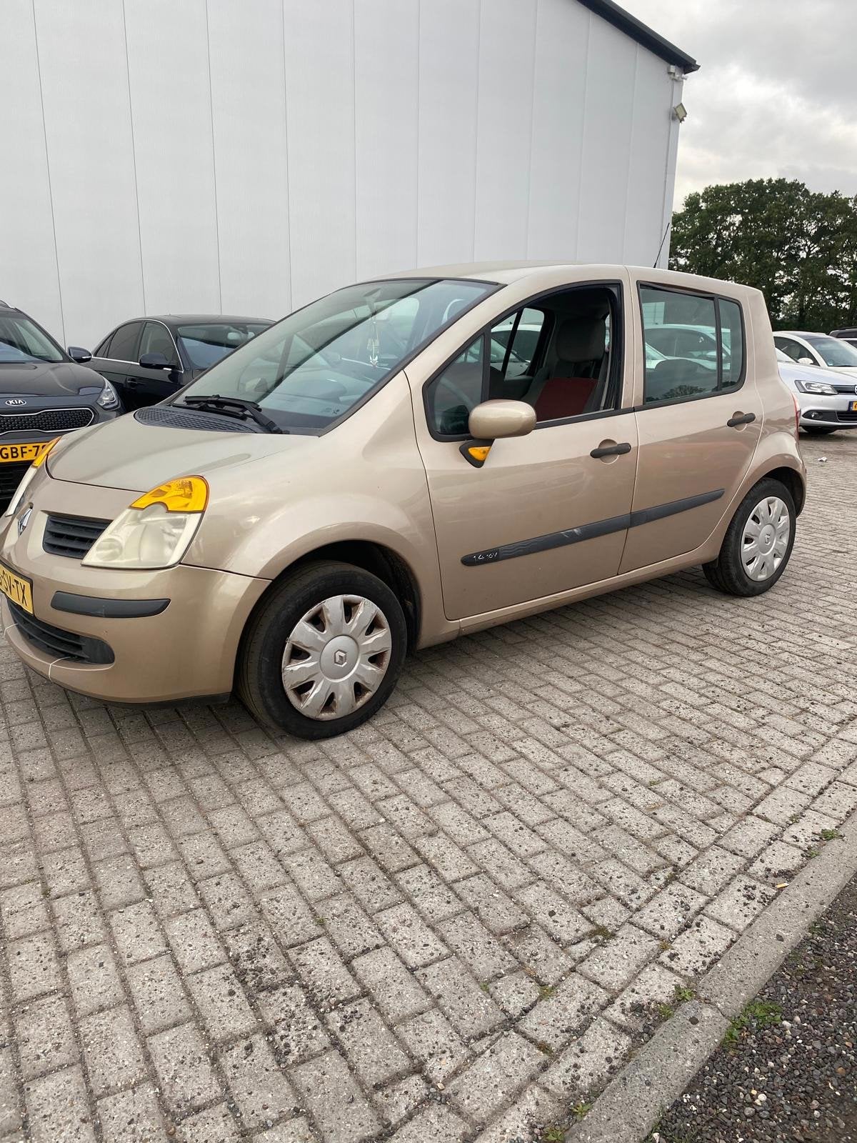 Renault Modus 1.4-16V Expression Luxe NIEUW APK, Auto's, Renault, Voorwielaandrijving, 15 km/l, Gebruikt, Bedrijf