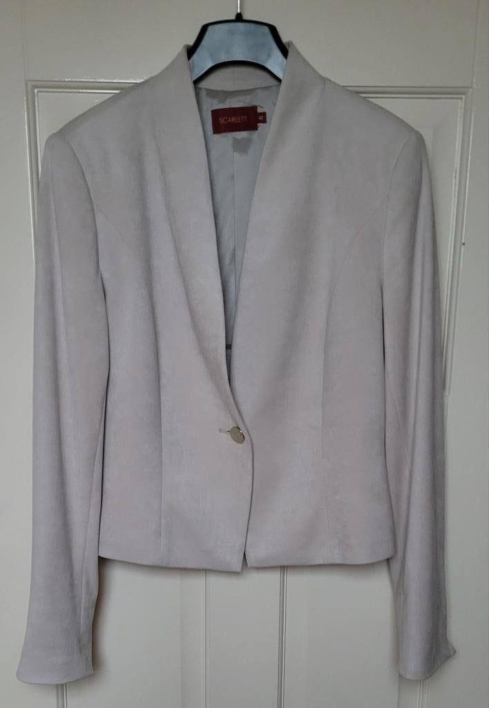 Dames Colbert / Jasje Maat 42 - Elegant en Stijlvol, Kleding | Dames, Jasjes, Kostuums en Pakken, Zo goed als nieuw, Jasje, Maat 42/44 (L)