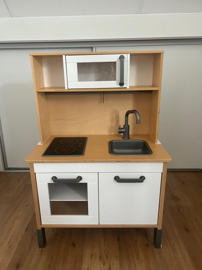 Ikea speelkeukentje inclusief kookspulletjes, Ophalen, Zo goed als nieuw, Hout, Speelkeuken