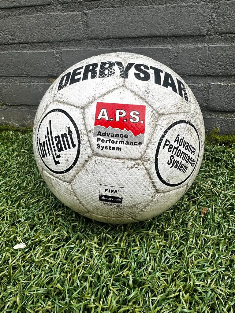 Derbystar voetbal maat 5, 425-435 gram, Sport en Fitness, Voetbal, Ophalen of Verzenden, Gebruikt, Bal