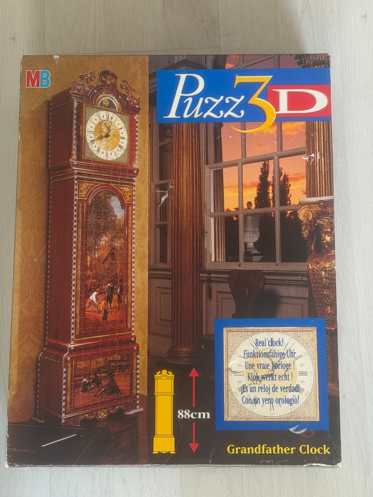 MB Puzz 3D Staande Klok - 777 stukjes, Ophalen of Verzenden, 500 t/m 1500 stukjes, Gebruikt, Rubik's of 3D-puzzel