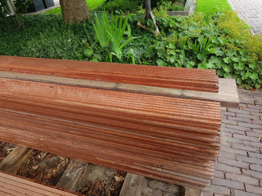 Vlonderplanken --- MASSARANDUBA Rhombusprofiel, Tuin en Terras, Palen, Balken en Planken, Nieuw, Planken, 250 cm of meer, Ophalen