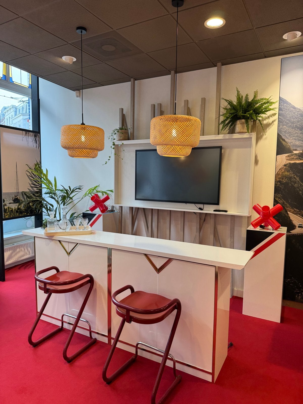 Vintage bar/kast met gouden accenten, Huis en Inrichting, Ophalen, Gebruikt, Inclusief barstoelen