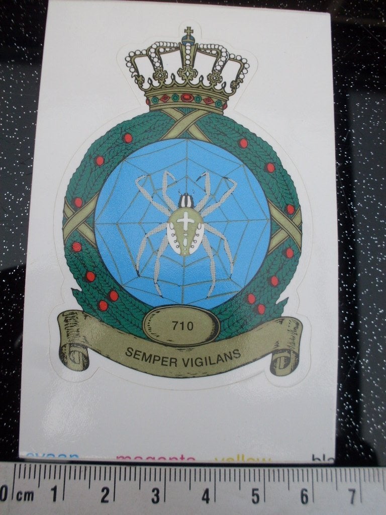 sticker 710 Squadron van de Koninklijke Luchtmacht. KLu, Verzenden, Zo goed als nieuw, Bedrijf of Vereniging