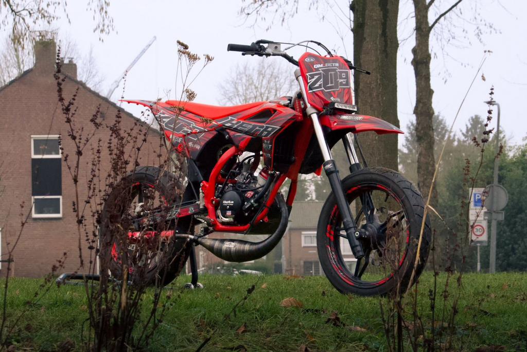 Beta RR50 2024 – Volledig aangepakt | 80cc | 18.5PK | Uniek, 6 versnellingen, Nieuw, 50 cc, Ophalen