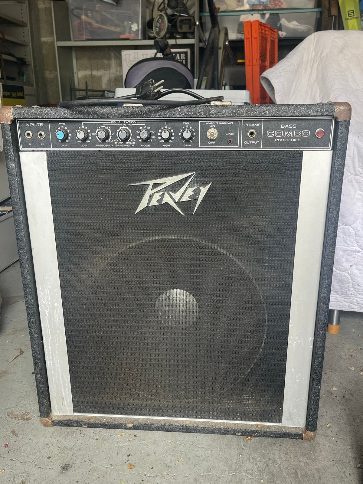 Peavey Bass Combo 260 Series Basversterker bijna gratis, Ophalen, Gebruikt, Basgitaar, 100 watt of meer