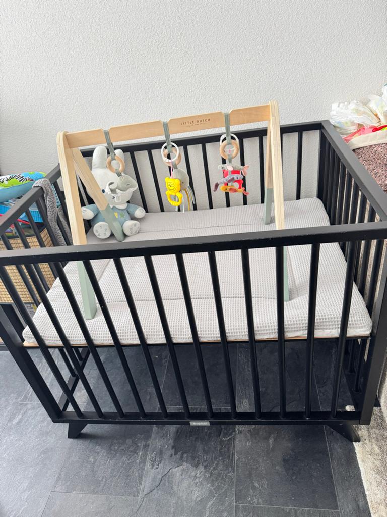 Bopita box Zwart (twv €150), Kinderen en Baby's, Boxen, Ophalen of Verzenden, Zo goed als nieuw, Rechthoekig, Boxkleed