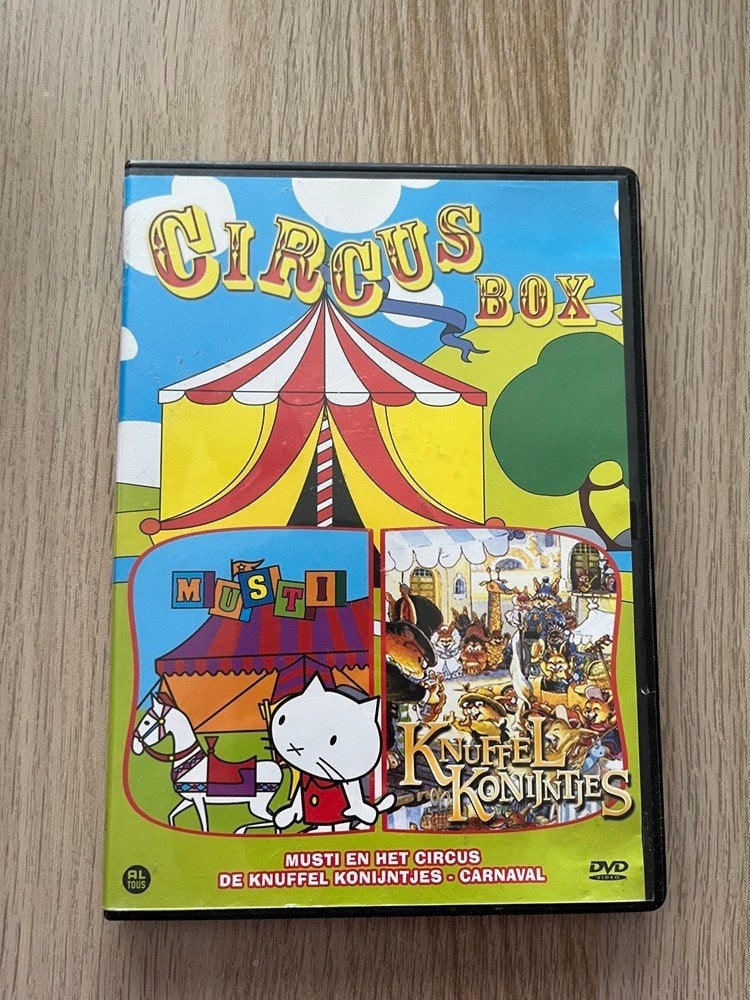 Circus box - Musti/Knuffelkonijntjes, Ophalen, Europees, Gebruikt, Tekenfilm