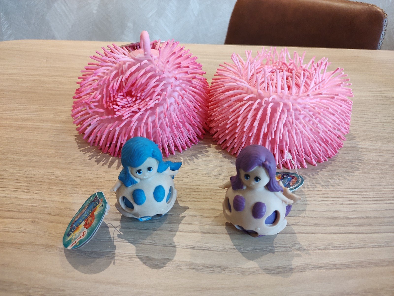 2x pufferz bal en 2x knijp zeemeermin, Ophalen of Verzenden, Zo goed als nieuw, Jongen of Meisje