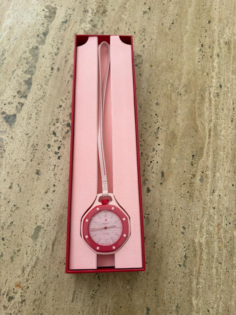 Audemars Piquet x Swatch Roze, Zakhorloge, Swatch, Kunststof, Ophalen of Verzenden