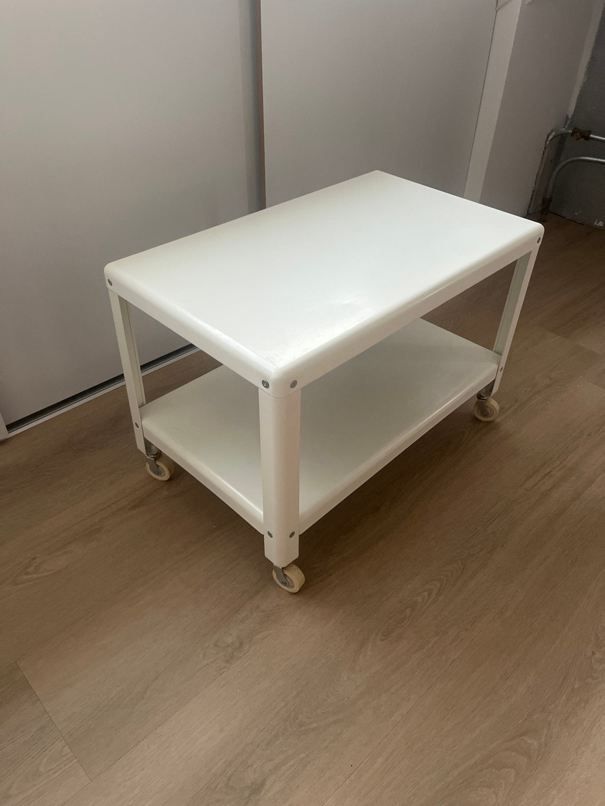 Ikea bijzettafel op wielen - Goede staat, Ophalen, Minder dan 45 cm, Minder dan 55 cm, Gebruikt