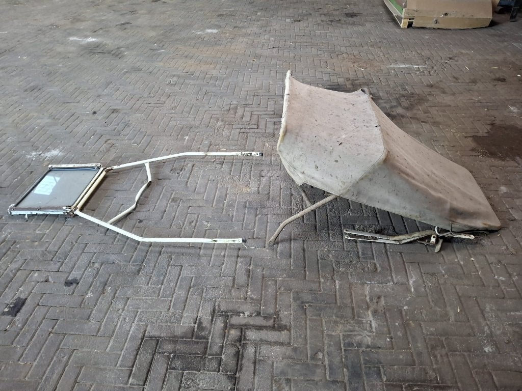 Shirocco kap met voor ruit, Ophalen, Gebruikt