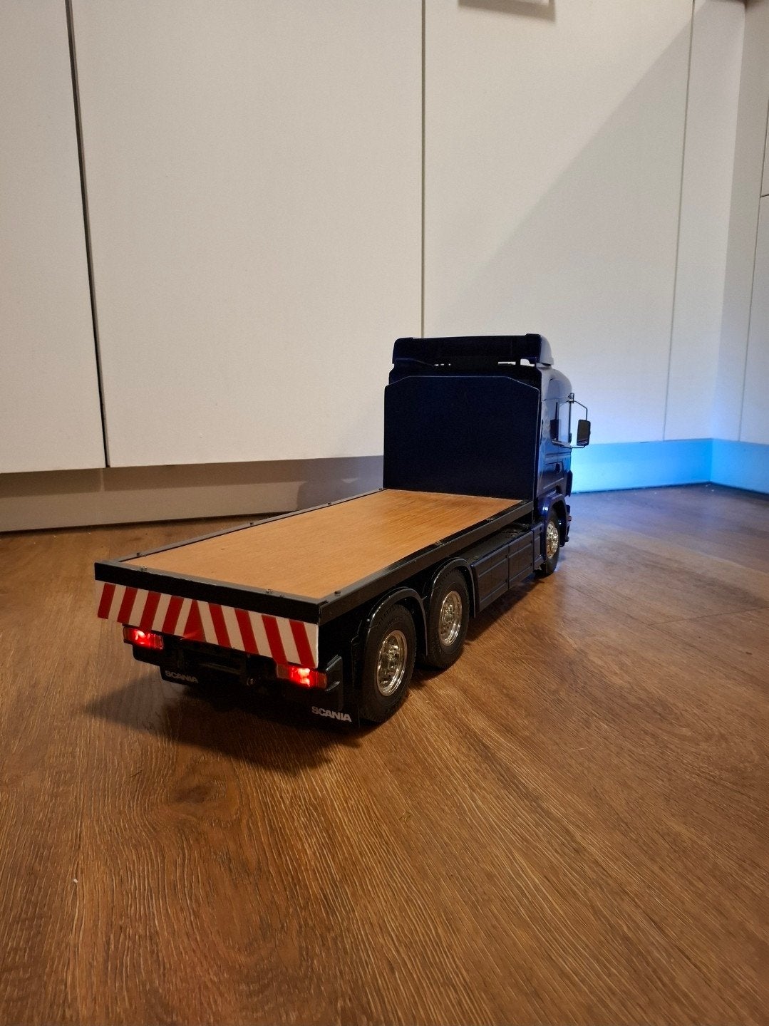 tamiya scania bakwagen, Ophalen, Zo goed als nieuw, Schaal 1:14