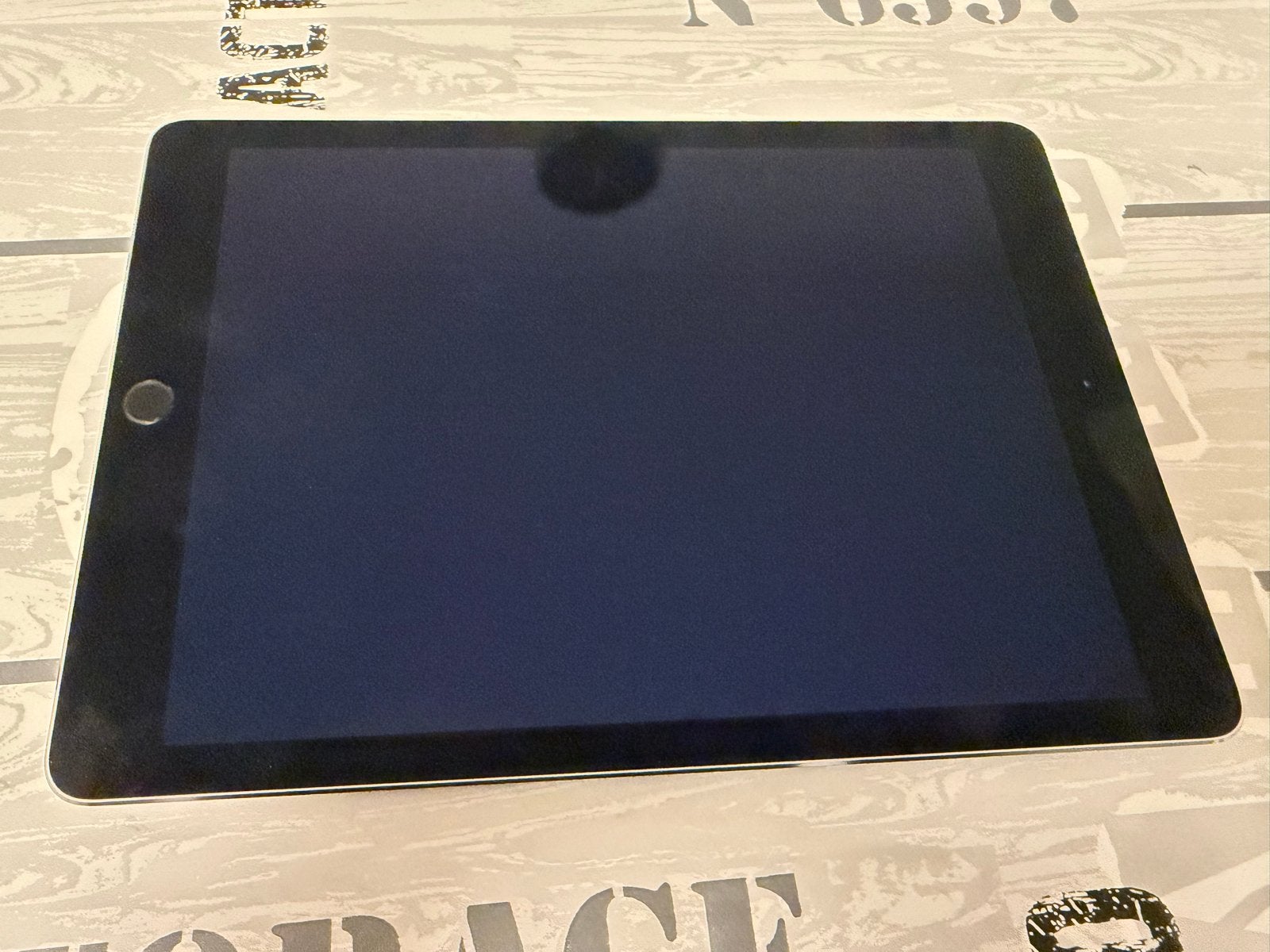 Apple iPad Air 2 - voor onderdelen, Computers en Software, Ophalen of Verzenden, Niet werkend, Grijs, Apple iPad