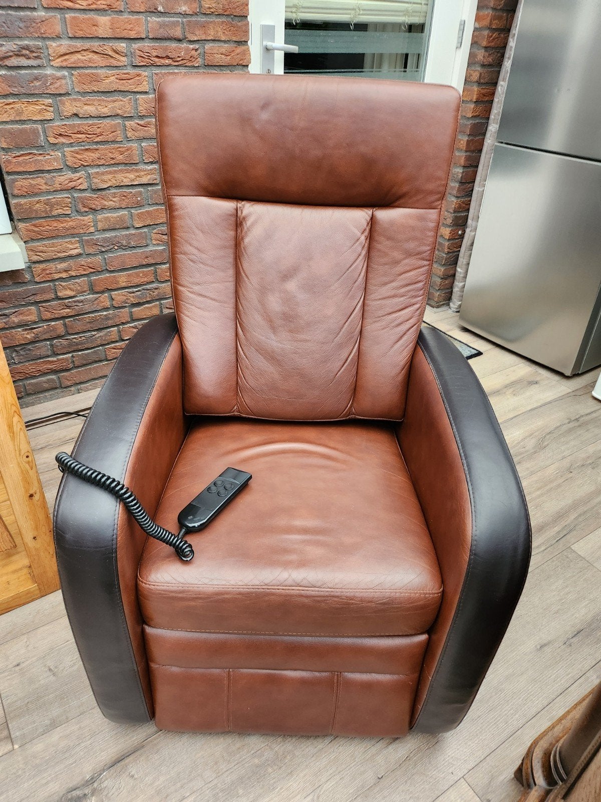 Lederen sta op fautuil¹, Huis en Inrichting, Fauteuils, Ophalen, Zo goed als nieuw, 50 tot 75 cm