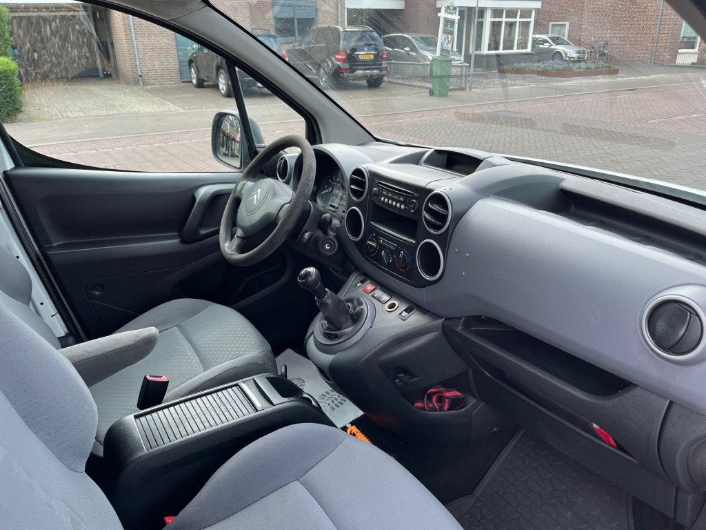 Citroen BERLINGO 1.6 HDI 500 COMFORT ECONOMY *MARGE AUTO* /, Auto's, 680 kg, 4 cilinders, Citroën, Wit