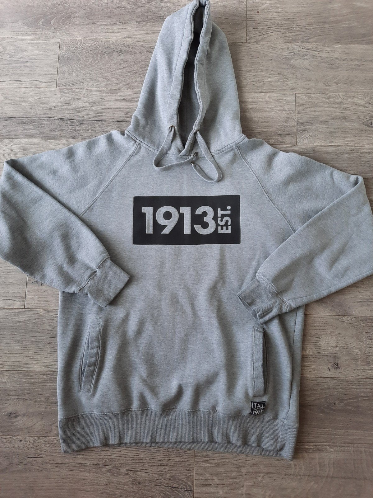 Grijze hoodie met '1913 EST.' opdruk - Maat XL, Maat 56/58 (XL), Ophalen of Verzenden, Zo goed als nieuw, 1913 EST.