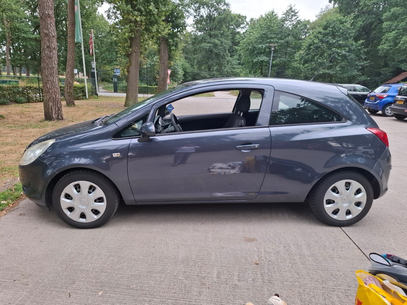 Opel Corsa 1.2 16V 3D WR 2008 Grijs, Voorwielaandrijving, 450 kg, 40 €/maand, 1229 cc